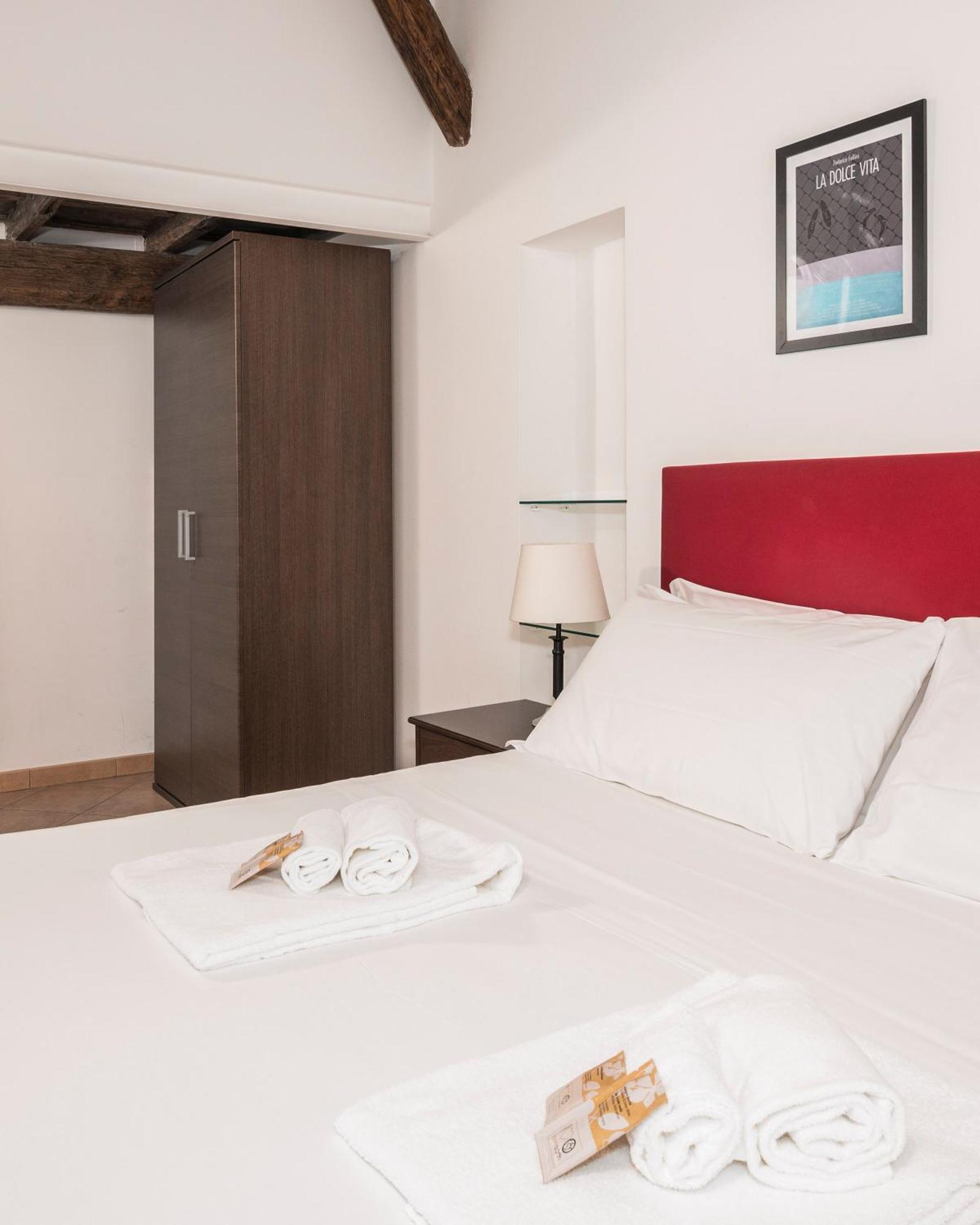 רומא Suites Campo De' Fiori - Zen18-19-20 מראה חיצוני תמונה